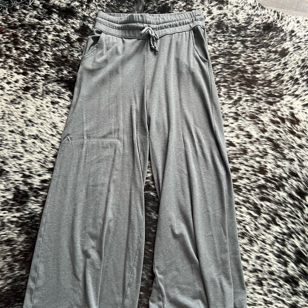 Fabletics wide leg lounge pants